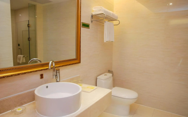 Vienna International Hotel (Dongguan Mayong Central Avenue)