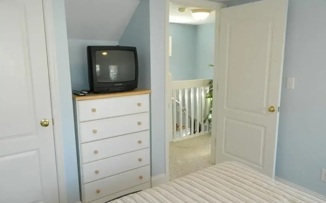 Delaware Avenue 16B