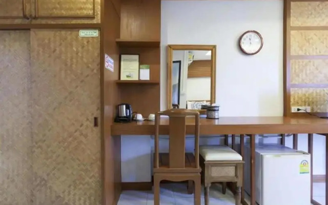 Little Home Guesthouse by ZUZU