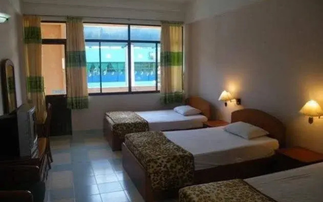 Thanh Long Hotel