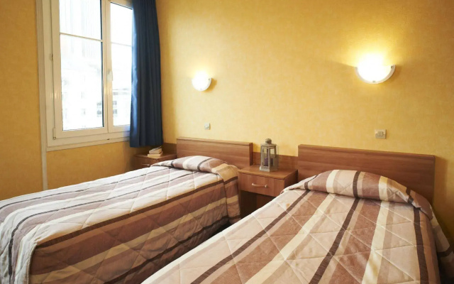 Hôtel Le Petit Duquesne