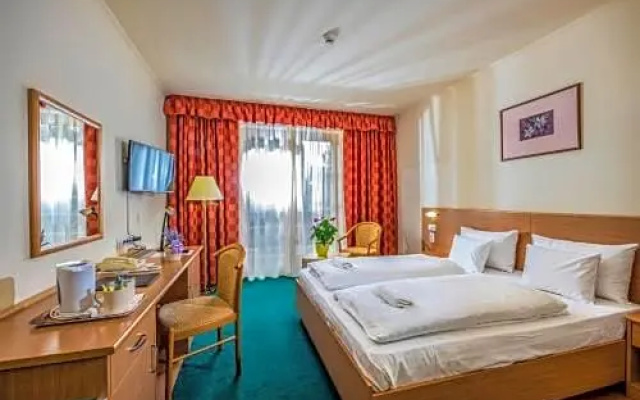 Zichy Park Hotel