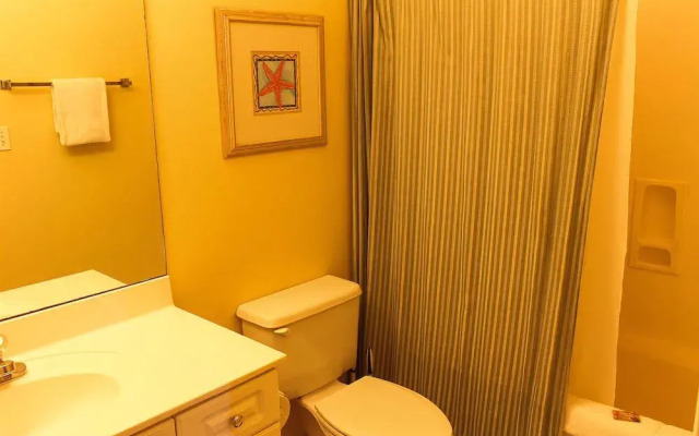 8554 Turnberry - 3 Br condo by RedAwning