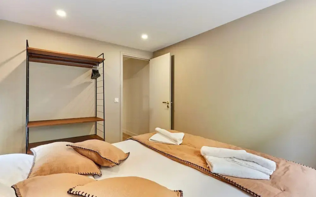 Superb Apartment Center of Paris