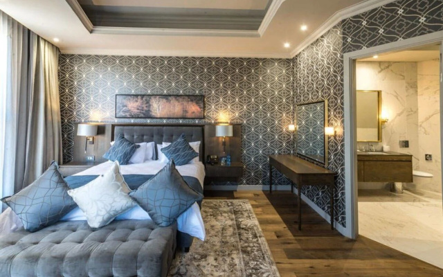 Mayfair Hotel
