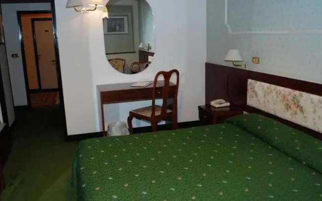 Hotel Royal