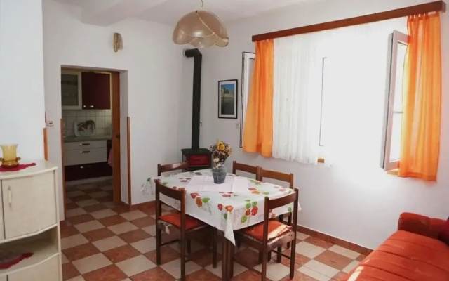 Liza - 80 M From the sea - A3