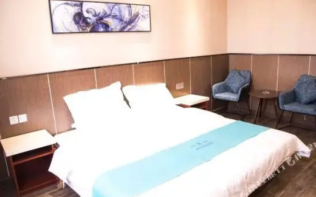 West Bank Boutique Hotel