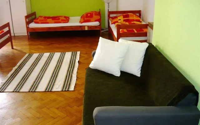 Boomerang Hostel