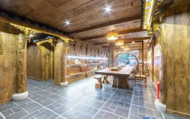 Yunshang Shanshui Hotel (Emeishan Scenic Area Zero-Kilometer Branch)