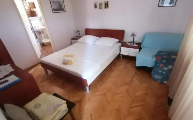 Apartment Marija2 - close to the center: A2 Jelsa, Island Hvar