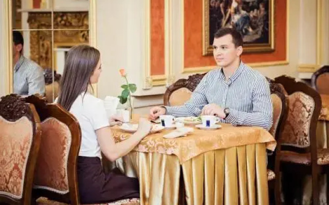 Hotel Versailles