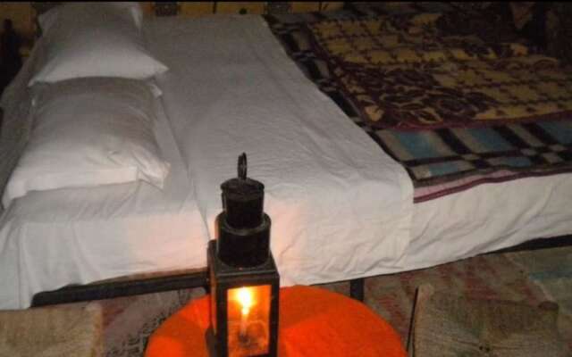 Отель Etoile Sahara Camp Марокко, Мерзуга - отзывы, цены и фото номеров - забронировать отель Etoile Sahara Camp онлайн комната для гостей