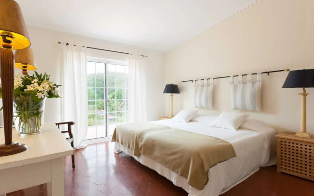 Villa With Garden Oasis in Monchique