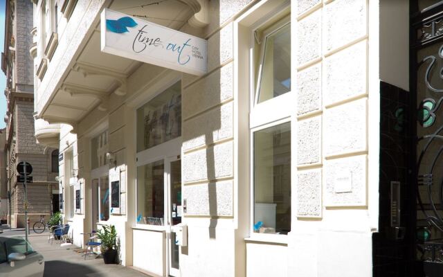 Отель Time Out City Hotel Vienna Австрия, Вена - 1 отзыв об отеле, цены и фото номеров - забронировать отель Time Out City Hotel Vienna онлайн вид на фасад