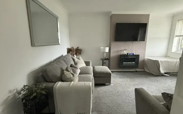 Romford Cozy Retreat