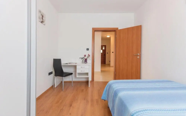 Beautiful Home in Fazana With Wifi and 5 Bedrooms