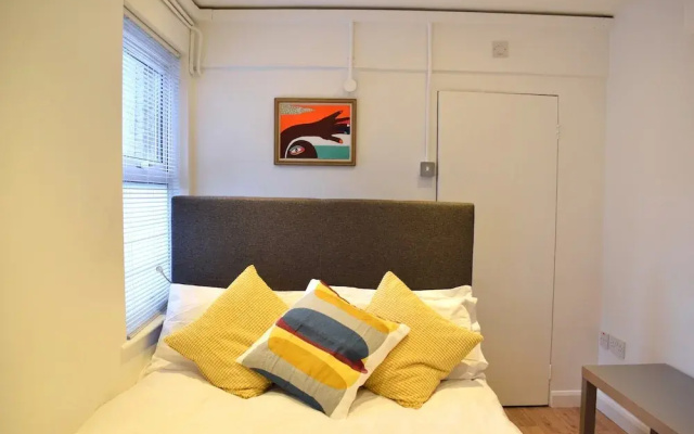 Studio Apartment in Kensal Green