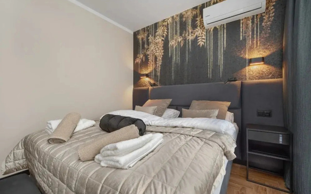 Holiday Studio With Balcony, Indoor Pool, Sauna
