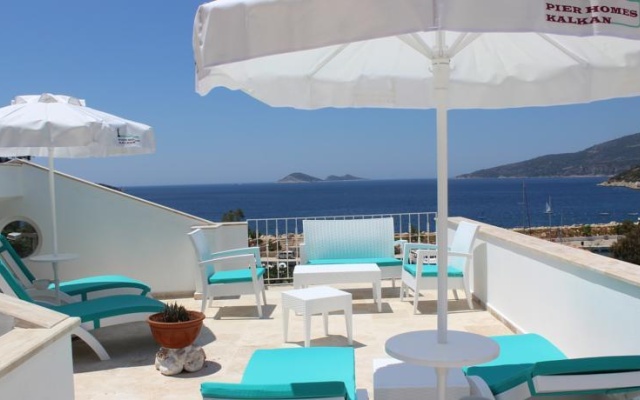 Pier House