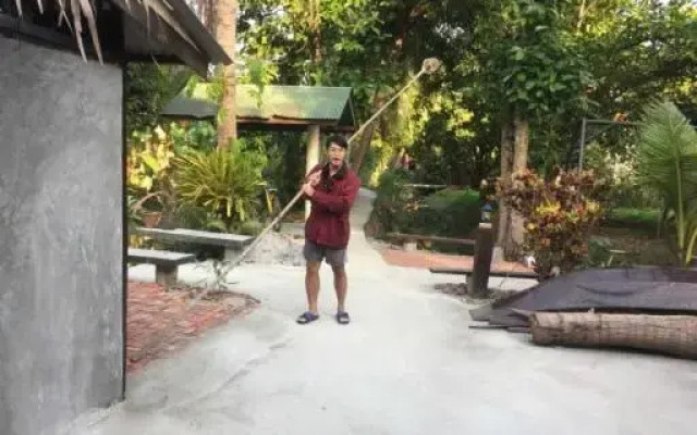 Baan Loylom Farmstay