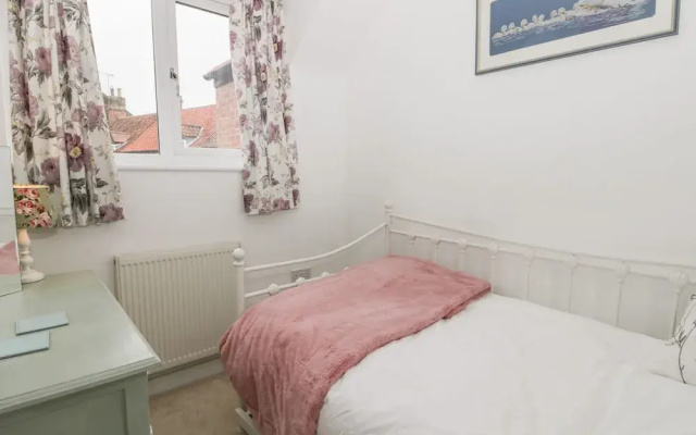 Little Daisy Cottage