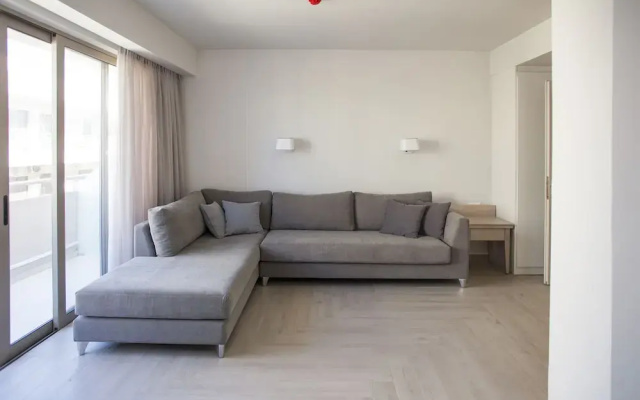 Eleonora Hotel