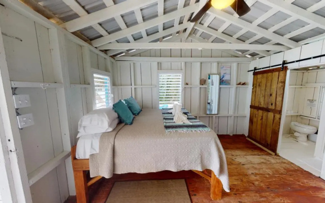 Ranguana Caye, a Muy’Ono Resort