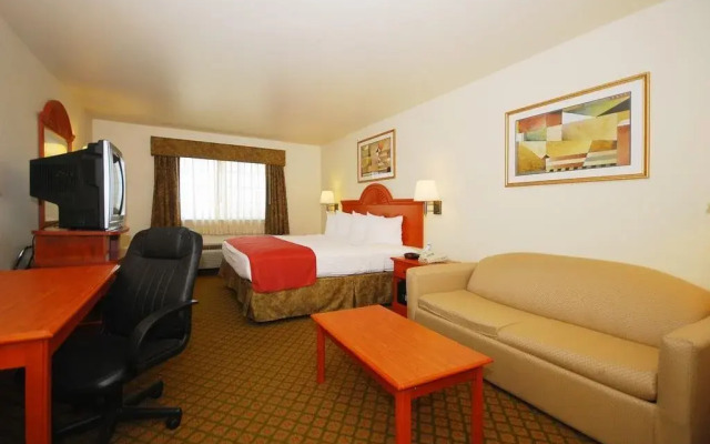 Best Western Henrietta Inn & Suites