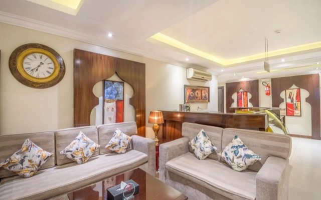 DAR NEYAARA SERVICED APARTMENTS - Economic