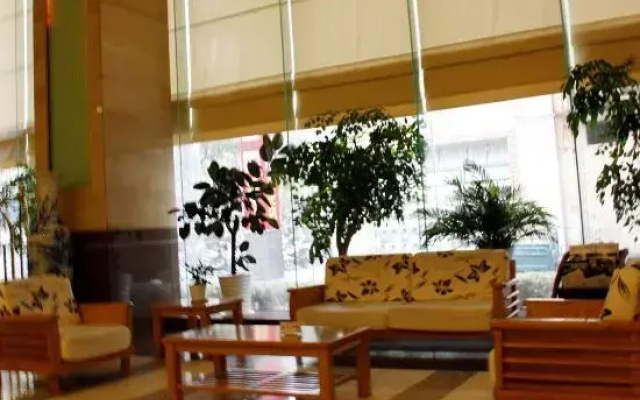 Haining Holiday International Hotel