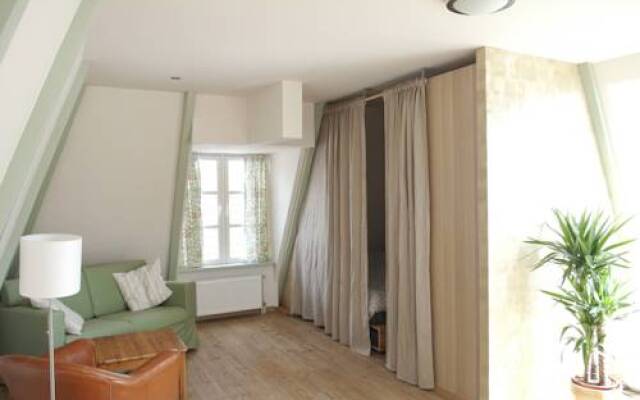 Отель Cosy city loft view RIJKSMUSEUM комната для гостей