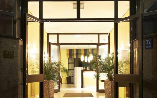 Отель GHOTEL hotel & living München-City Германия, Мюнхен - 9 отзывов об отеле, цены и фото номеров - забронировать отель GHOTEL hotel & living München-City онлайн вид на фасад