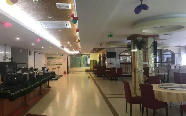 GreenTree Alliance Hotel Hainan Yuedong County Gan'en Road