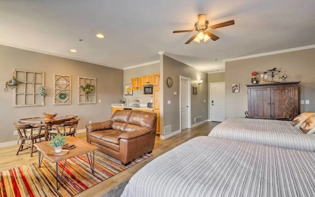 Large, Cozy Midway Studio w/ Mountain Views!