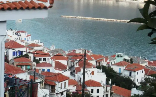 Athina Pansion