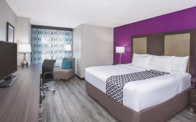 Lexington Inn and Suites - Effingham