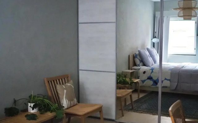 Oceanic & trendy two bedroom apartment with FREE parking