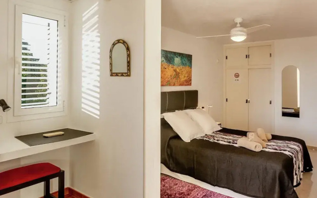 Apartment in Ibiza Near Stunning Beaches
