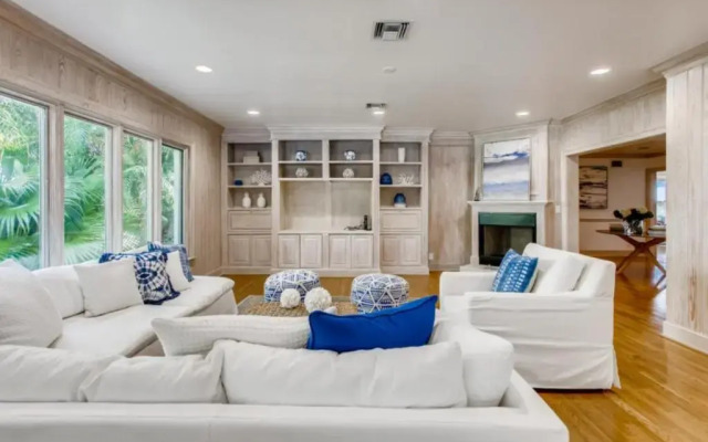 Villa Dolce Vita 4bd 4ba Private Pool and Parking