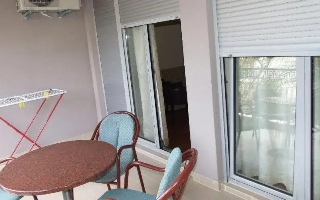Beachfront Apartments Oaza 2