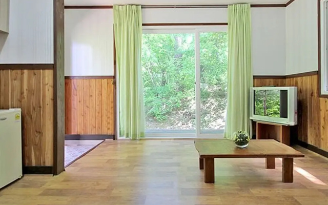 Yangyang Forest Home Pension