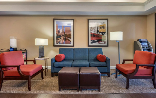 Comfort Inn & Suites Lawrenceburg