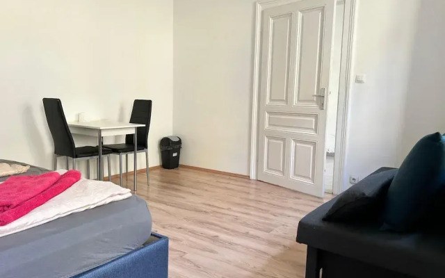 Spacious 4BR Stay Vienna for Families