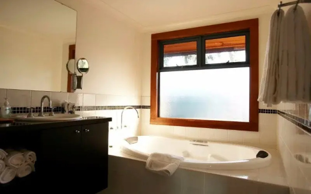 Lazy River Boutique Bed & Breakfast