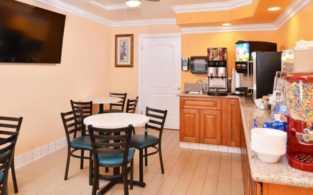 Rodeway Inn