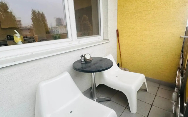 After Six Apartment