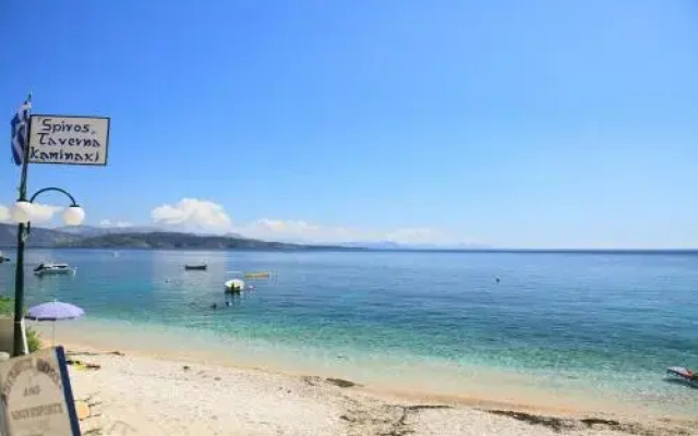 Kaminaki Villas