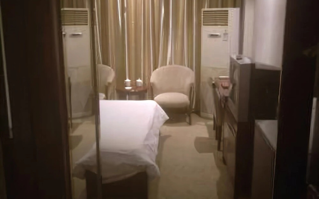 Vienna Hotel (Tengzhou Railway Station)