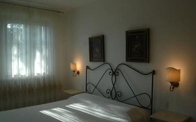 Garden-view Farmhouse in Certaldo With Swimming Pool